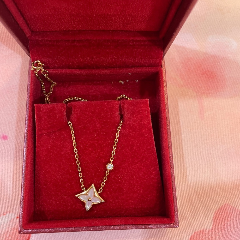 L  V necklace